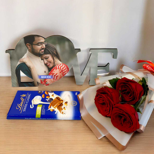 Love Frame with Chocolate & Rose Bouquet JNK-6158