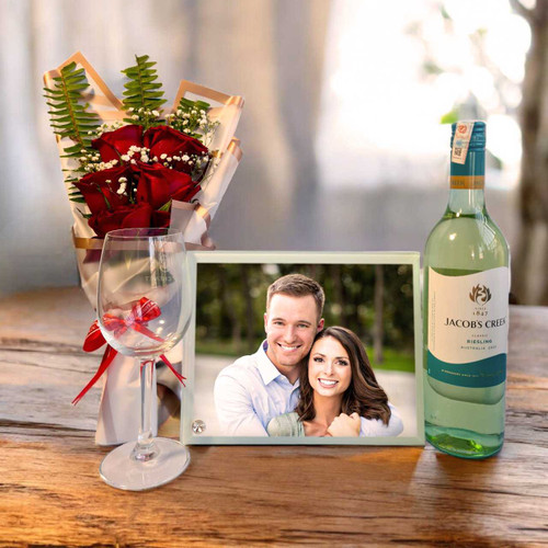 Personalized Crystal Frame with Jacob’s Creek & Red Roses Bouquet SK-1598