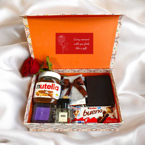 Warm Moments & Classy Surprises Box for Him JNK-6346