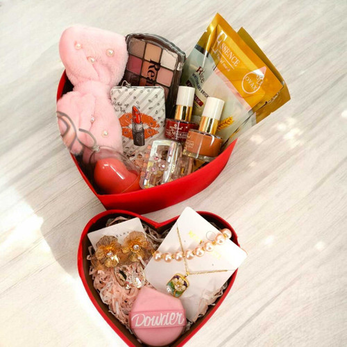 Premium Romantic Gift Set with Teddies, Crochet Flower Bouquet, Beauty & Jewellery in Heart Box SK-1760