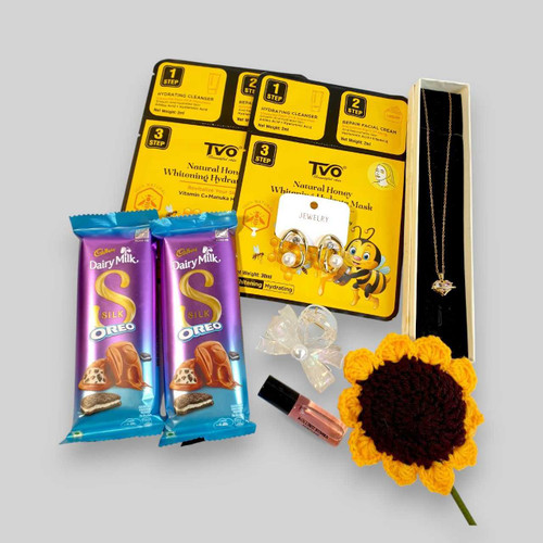 Luxury Beauty & Jewelry Gift Set with Perfume, Chocolates & Skincare SK-1761