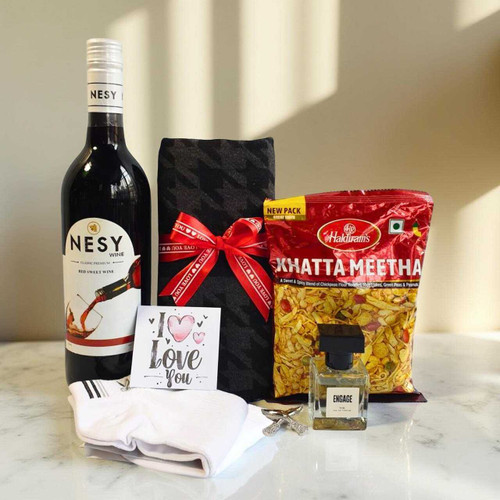 Luxury Men’s Gift Hamper with Wine, Fragrance, Brooch & Winter Accessories SK-1771