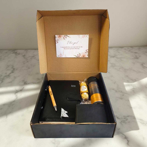 Personalized Men’s Gift Set with Wallet, Deodorant, Chocolates & Accessories SK-1788