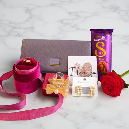 Romantic Rose, Chocolates & Accessories For Her
