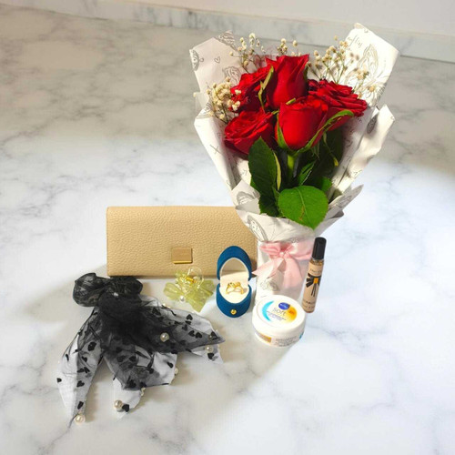 Elegant Rose Bouquet & Accessories Gift Set SPM-655
