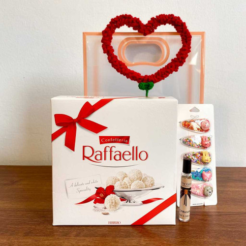 Soft Romance Gift Set with Perfume, Chocolates & Sweet Keepsakes SK-1887