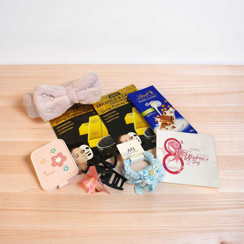 Women's Day Gift Combo with Accessories & Chocolate JNK-6653