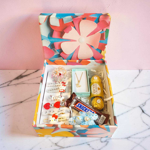 Stylish Gift Box with Chocolates & Hair Clips JNK-6683