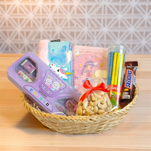 School Essentials Gift Pack with Snickers & Dry Nuts