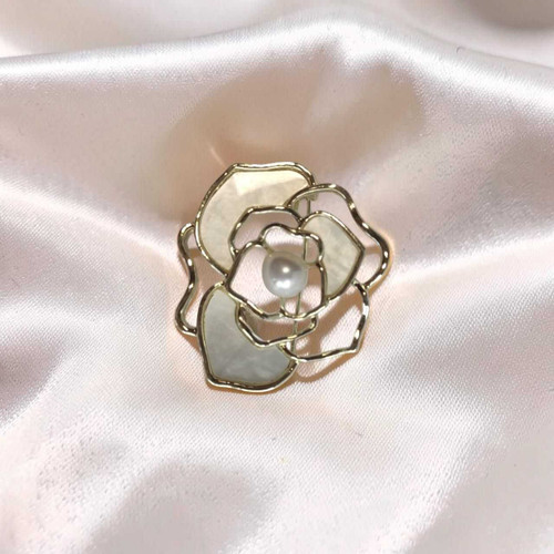 Flower & White Pearl Design Saree Pin STP-89