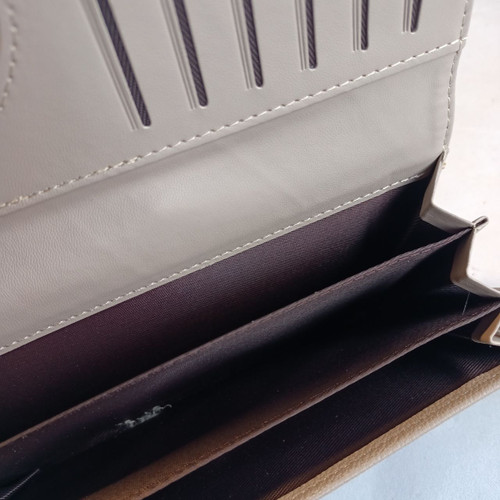 Classic Gray Bi-Fold Purse with Multiple Compartments for Women