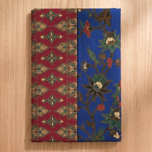 Traditional Blue Cotton Lungi with Multicolor Floral Patterns