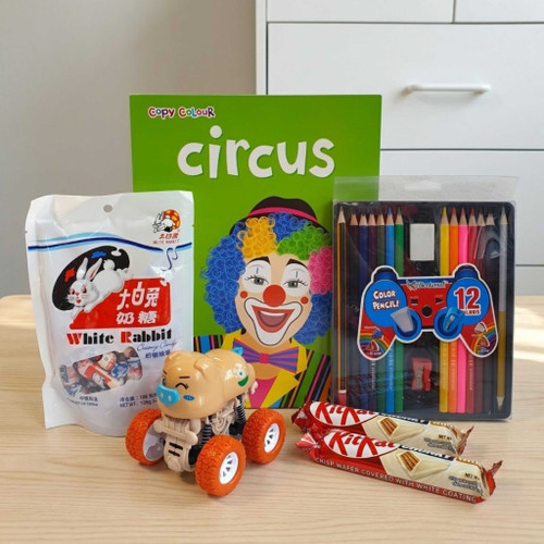 Colors, Treats & Toy Gift Set For Kids BPL-1113