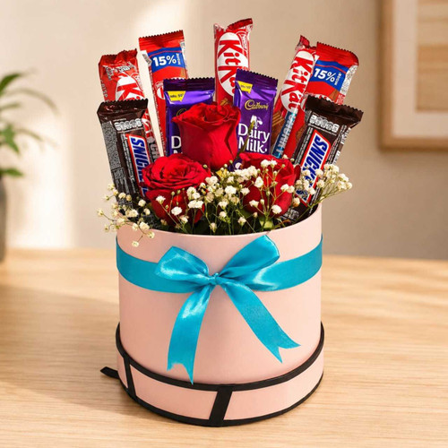 Fresh Roses with Chocolate Treats In Box SK-2631