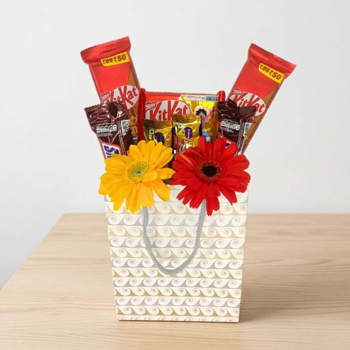 Gerbera Flowers with Assorted Chocolates Gift Set In bag SK-2758