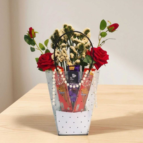 Chocolates & Artificial Roses Gift Bag JNK-7200