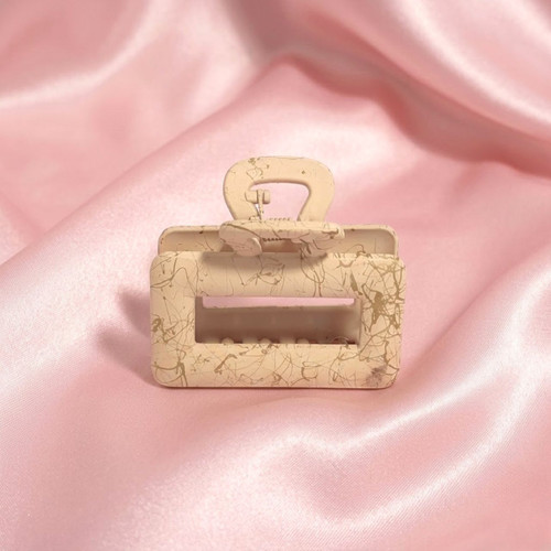 Stylish Rectangular Hair Clip (Color May Vary)