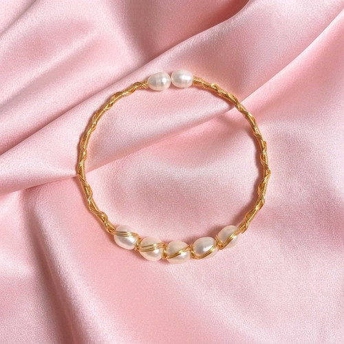 Premium White Pearl Gold-Plated Bracelet Bala-22