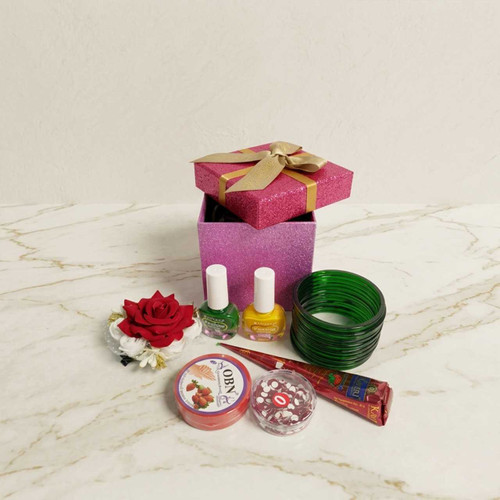Shrawan Beauty Essentials Gift Hamper DKG-1249