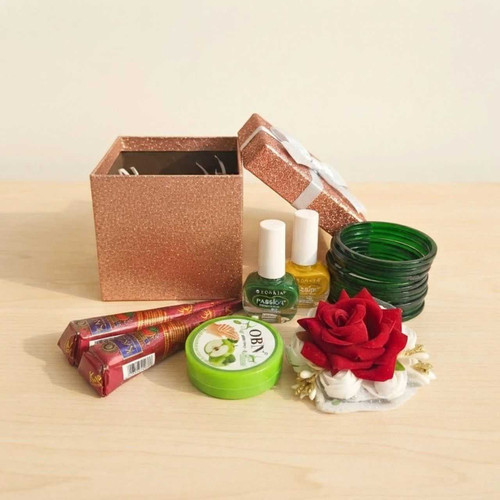 Shrawan Beauty & Bangles Gift Set DKG-1261