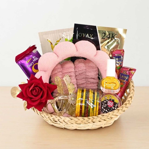 Shrawan Self-Care & Beauty Hamper SK-3341