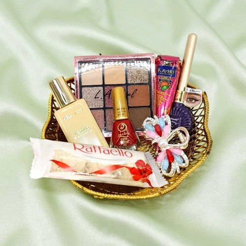 Eyeshadow & Perfume Gift Set DKG-1317