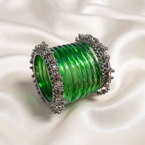 Festive Green Chura & Ghungroo Bangles Set SPM-861