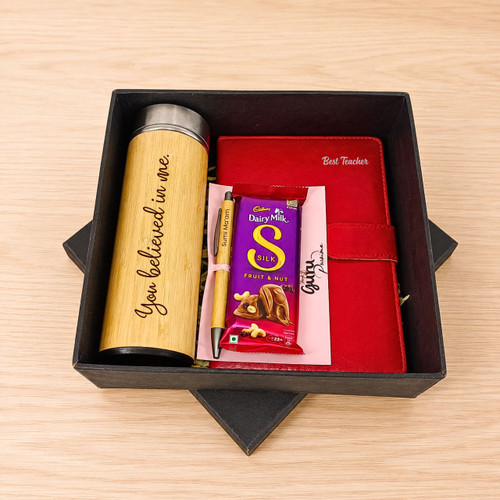 Teacher's Day Personalized Gift Box with Chocolate