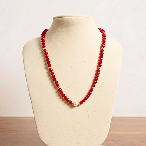 Red and Golden Bead Necklace with White Pearl Accent Pote-175