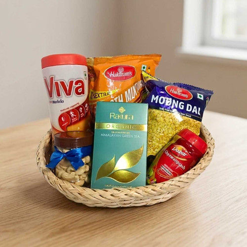 Savory Wellness Hamper with Green Tea & Cashews SK-3537