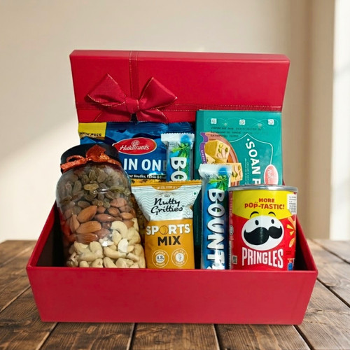 Snacks & Dry Nuts Gift Box