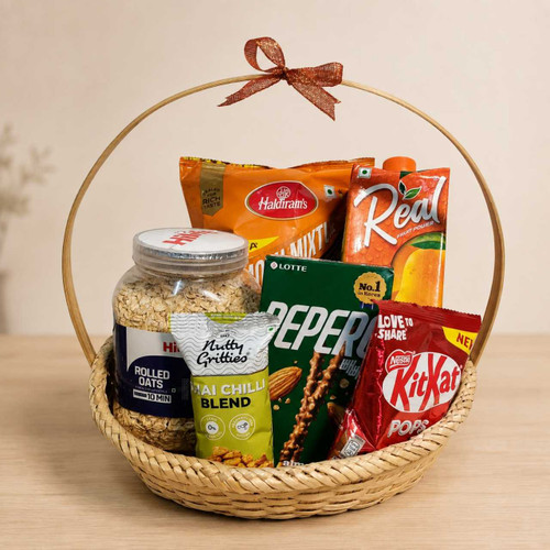 Snacks, Healthy Treats & Refreshments Gift Combo DKG-1927
