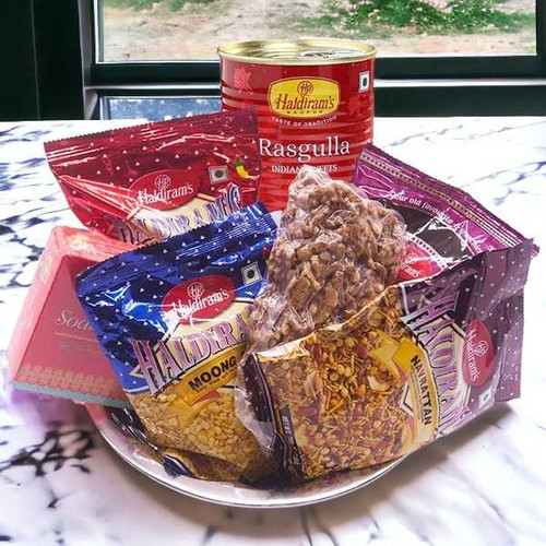 Namkeen Snacks, Sweets & Walnut Steel Tray