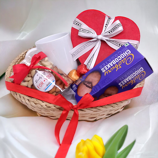 Best Gift Hamper For Sister