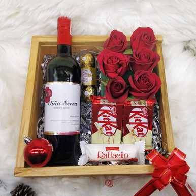 Personalized Box with Wine, Chocolates & Roses Valentine's Day Gift to ...