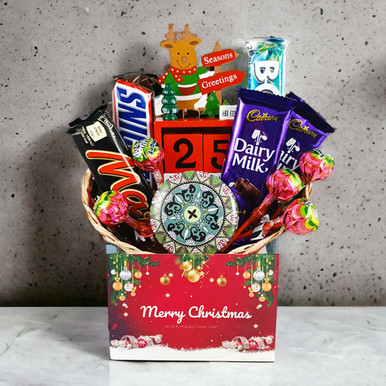Christmas Decor Showpiece With Chocolates Hampers & Candle