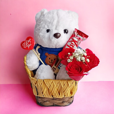 Teddy With Kitkat Chocolate & Roses In A Basket Valentine's Day Gift to ...