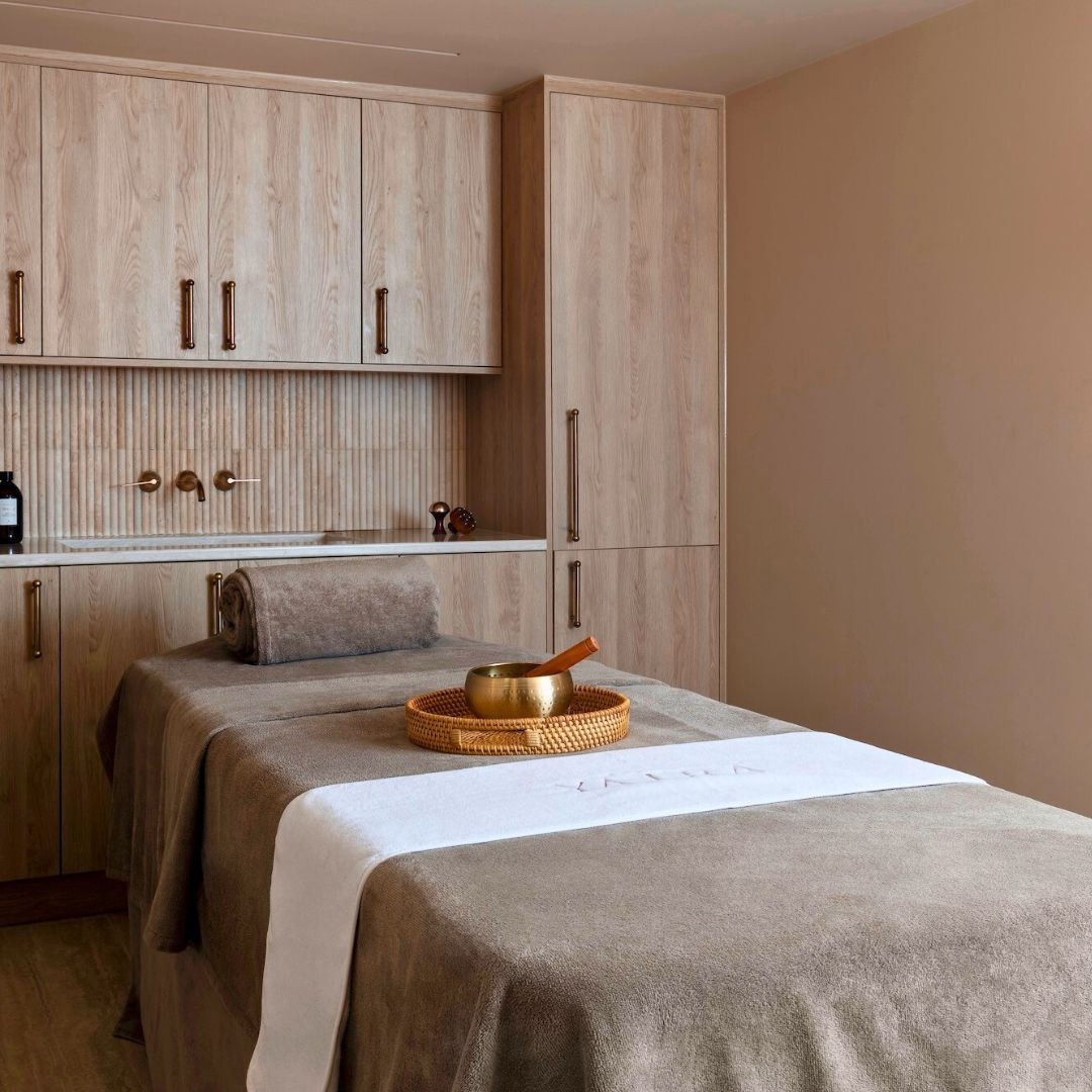 Salon Accessories For The Treatment Bed Banner Image