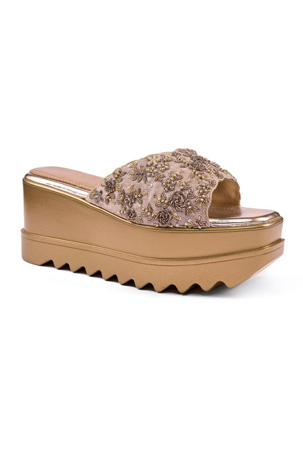 Anaar Jhumka Crew Wedge Sandals – Gold Satin Handcrafted Zardozi Festive Footwear