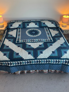 Northern Star in the Log Cabin Patchwork Amish Quilt 100x112