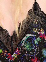 CHRISTY VIRGIN GARDEN CAMI