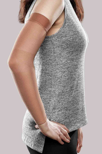 Compression Arm Sleeve - Moisture Wicking Canada Flag Design (Small)