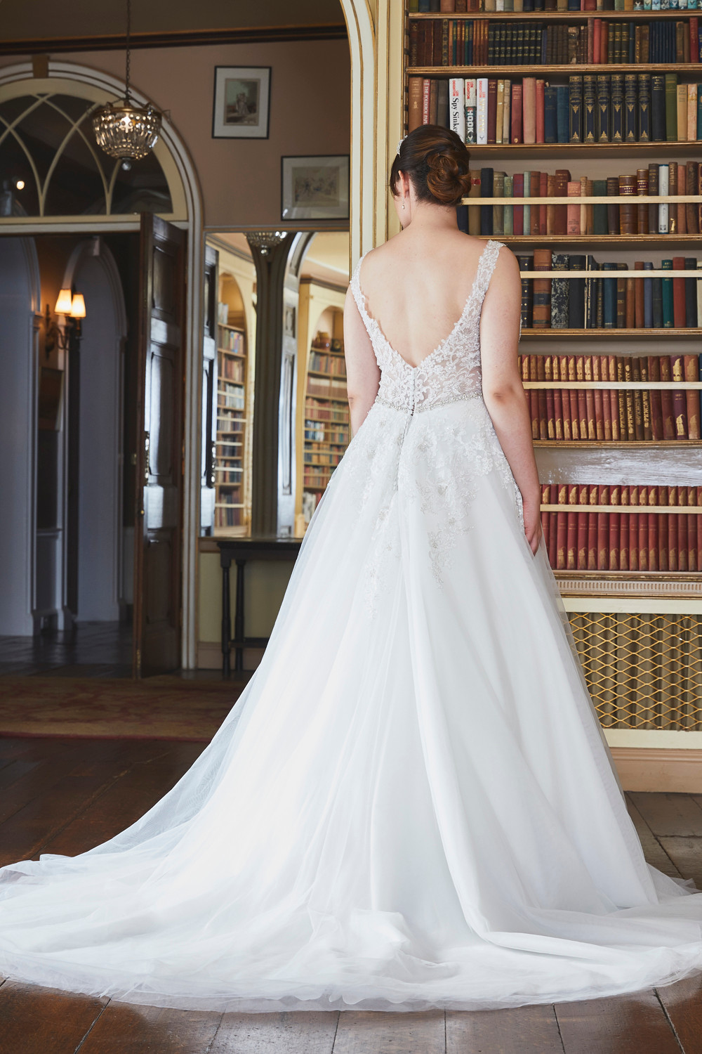 Aruba wedding dress | Honestweddingadvice.com