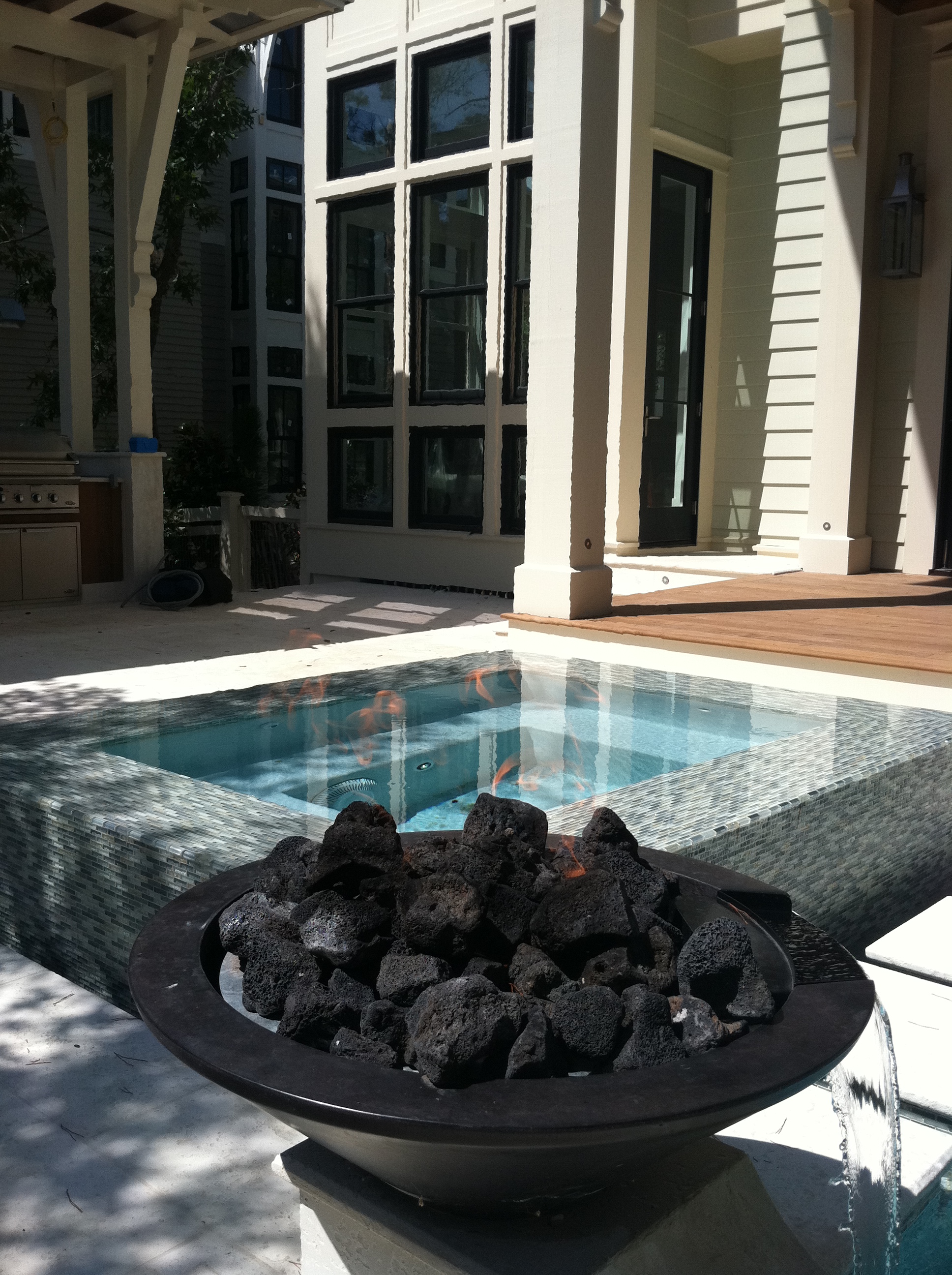 How To Install Glass Mosaic Tile In A Pool 10 Steps To Follow Belk Tile How To Install Glass Mosaic Tile In A Pool 10 Steps To Follow Belk Tile