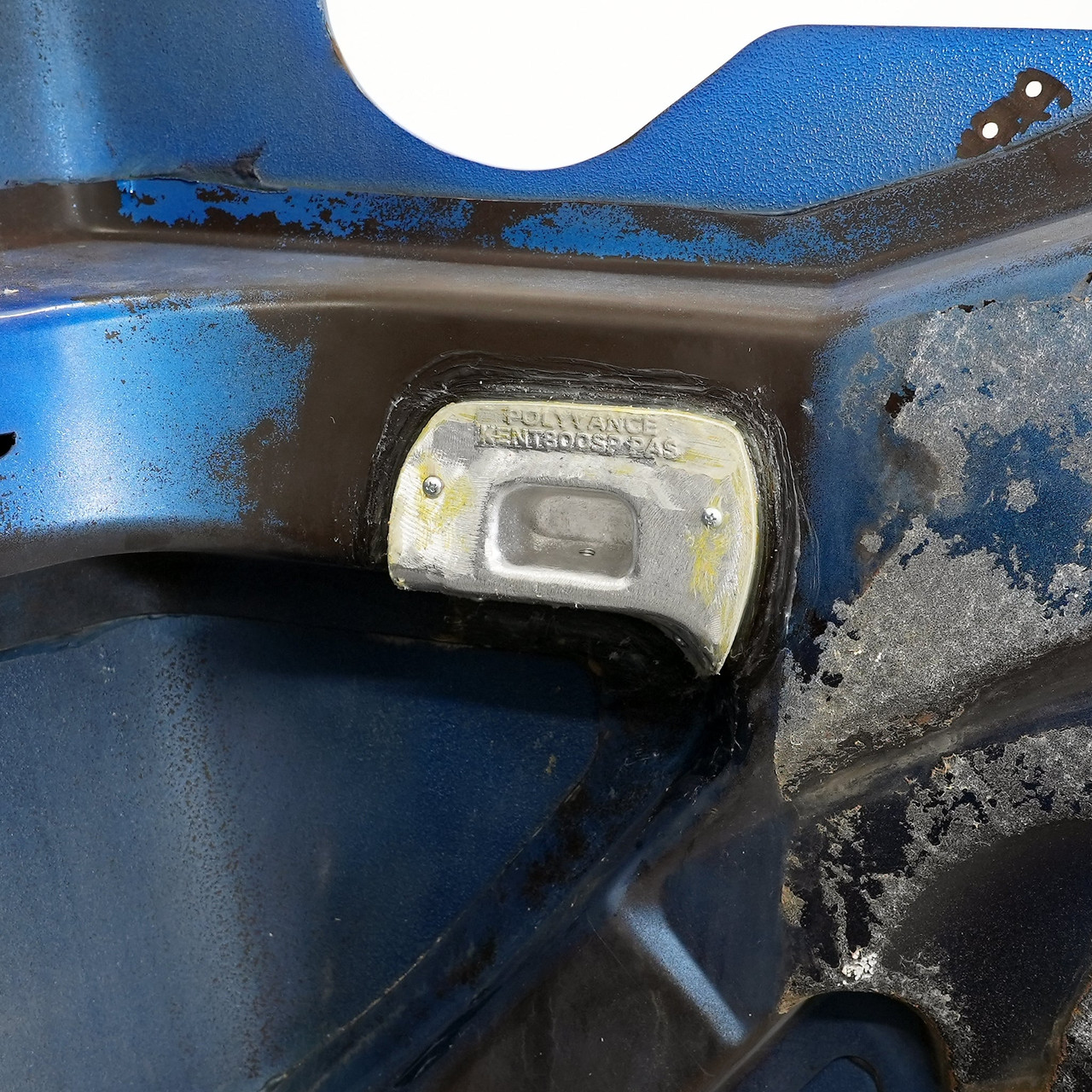 Polyvance KW T800 Hood Support Cable Mnt