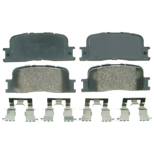 QuickStop Rear Disc Brake Pad Set Ceramic | WAGZD885