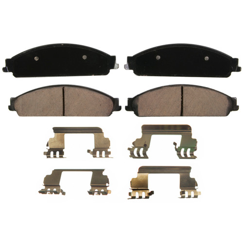 QuickStop Front Disc Brake Pad Set Ceramic | WAGZD1070