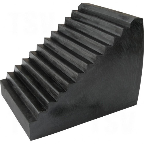 Wheel Chock - 9-1/2" x 6-1/2" x 7-1/2" | SCNKH032