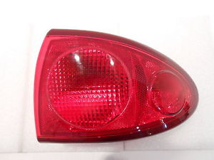 Rear Tail Lamp Assembly, Passenger Side | 74AYC11-5863-01