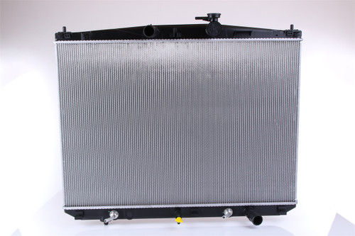 Radiator w/Integrated Transmission Oil Cooler | NIS646923
